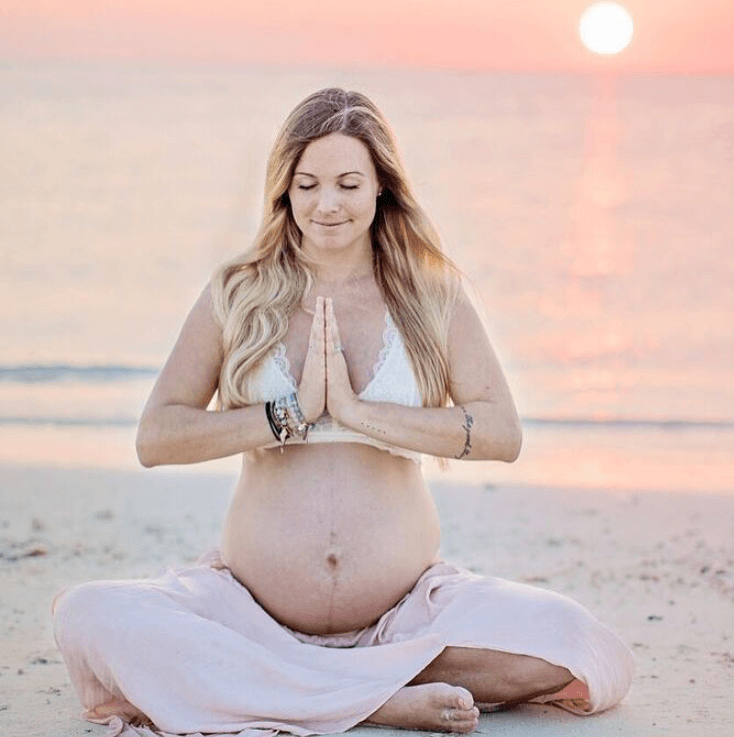 Pregnant pregnancy maternity beach sunset 9 months pregnant